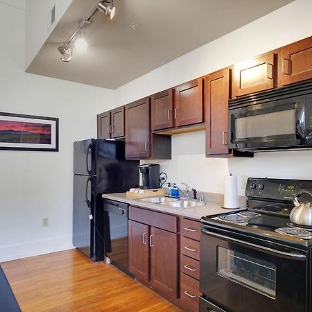 Apartment With King Bed In Downtown 루이빌 외부 사진