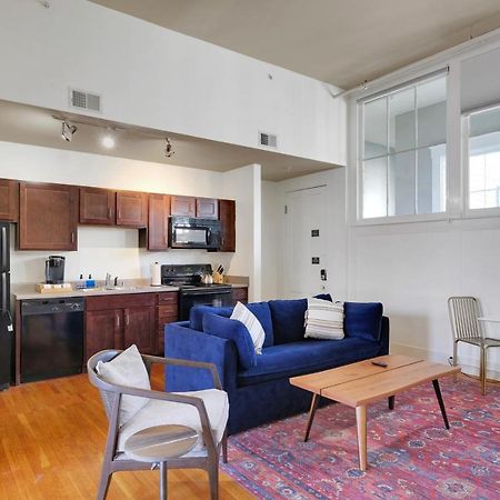 Apartment With King Bed In Downtown 루이빌 외부 사진