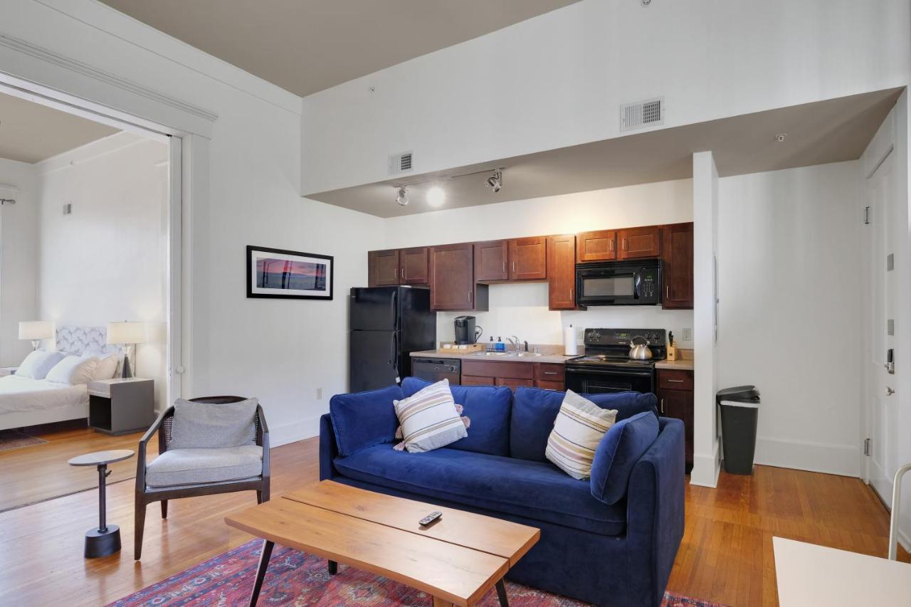 Apartment With King Bed In Downtown 루이빌 외부 사진
