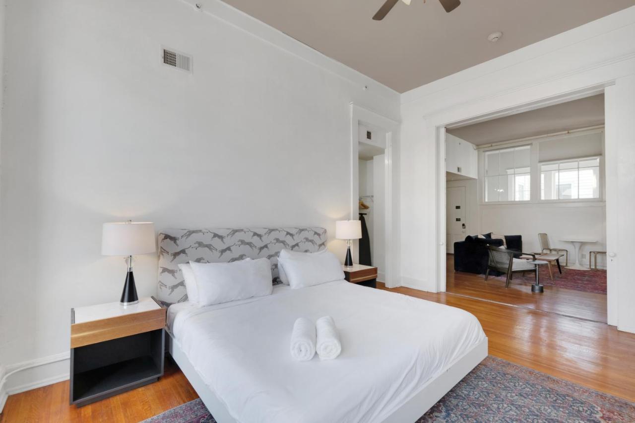 Apartment With King Bed In Downtown 루이빌 외부 사진